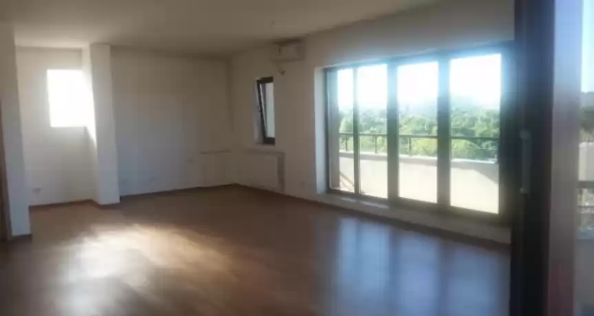 Spatiu comercial 162 mp de vanzare cu preluare contract de inchiriere