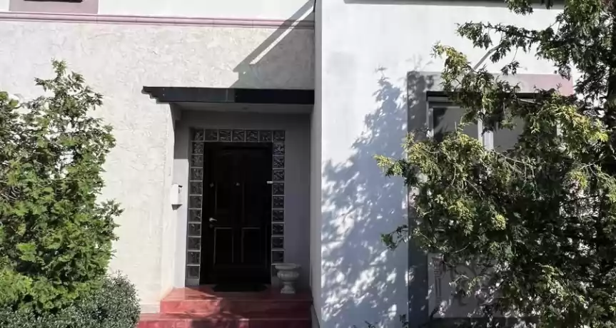 Ocazie rara, vila in partea veche Iancu Nicolae