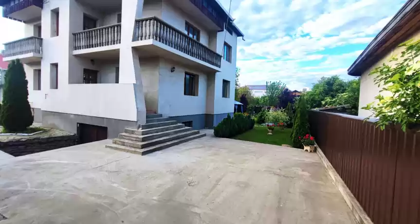 Spațiu Comercial, Complex comercial, Locuință 