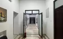 Spațiu comercial parter 251,9 mp — birouri dotate Spațiu comercial parter 251,9 mp — birouri dotate