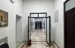 Spațiu comercial parter 251,9 mp — birouri dotate Spațiu comercial parter 251,9 mp — birouri dotate
