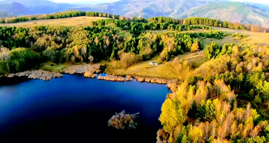Teren mal lac, propus intravilan turistic PUG