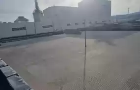 Teren pavat si imprejmuit de inchiriat