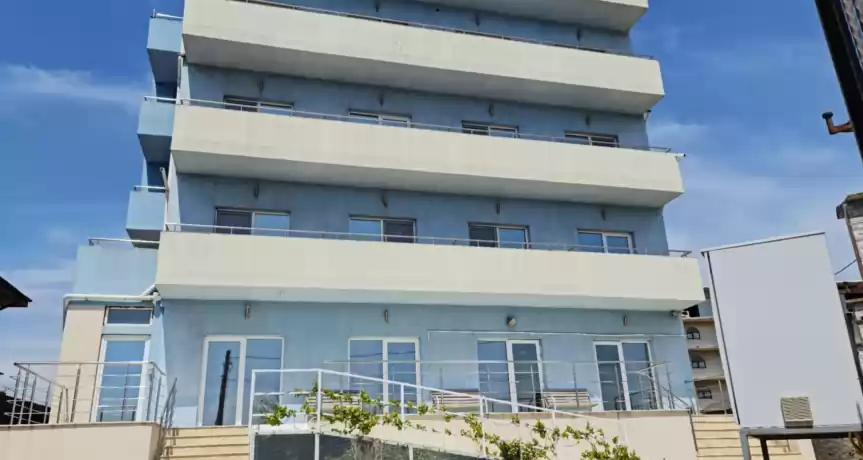 Vânzare Clădire S+P+4 aviz ISU cu vedere la mare - 700.000 EUR Vânzare Clădire S+P+4 aviz ISU cu vedere la mare