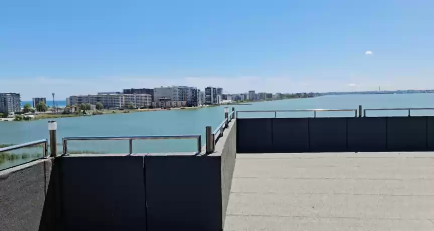 Vânzare Clădire S+P+4 aviz ISU cu vedere la mare