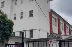 Vând ansamblu de clădiri în zona “0” Oradea