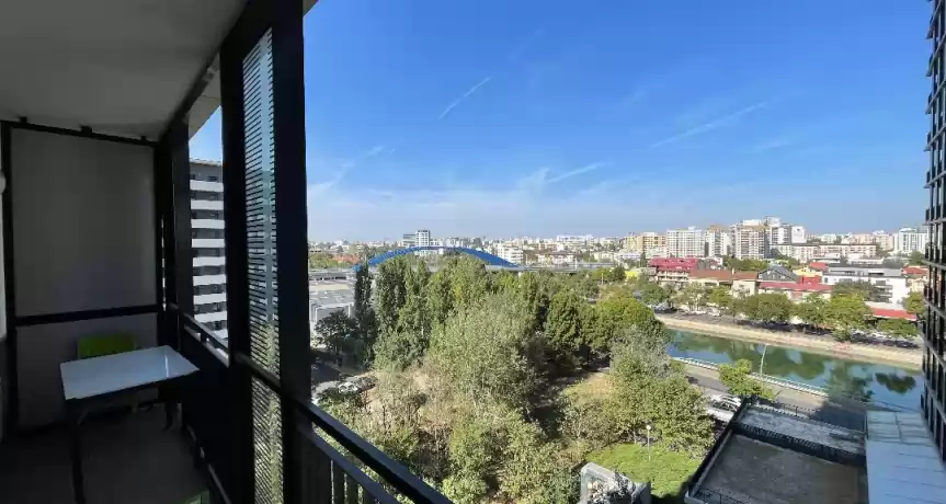 Vand studio, lux,pentru investitie 