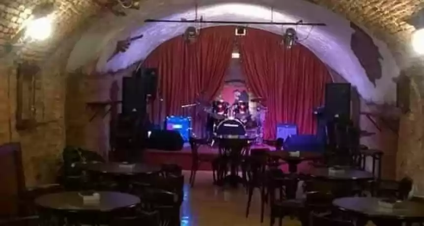 Afacere la cheie în Sibiu Pub/ cafenea