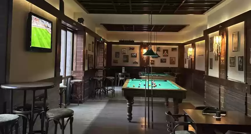 AFACERE LA CHEIE PUB- CAFE