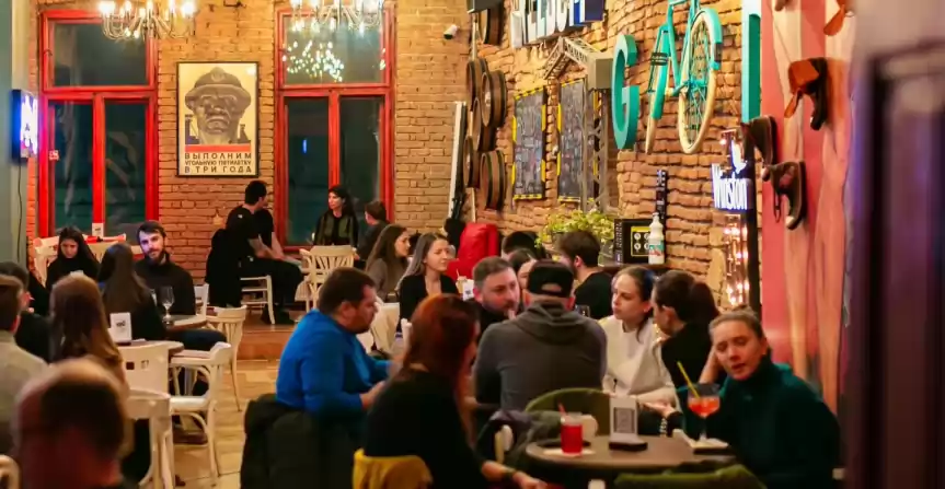 De vânzare Pub-Bar cu istoric de peste 13 ani