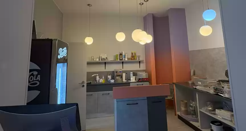 Vând 2 Afaceri cu Potențial  în Centrul Aradui