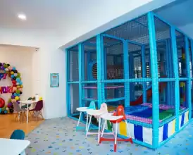 VAND AFACERE LA CHEIE - Loc de joaca/party copii