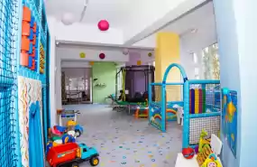 VAND AFACERE LA CHEIE - Loc de joaca/party copii