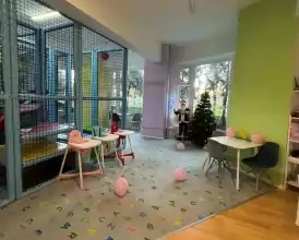 VAND AFACERE LA CHEIE - Loc de joaca/party copii