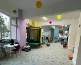 VAND AFACERE LA CHEIE - Loc de joaca/party copii