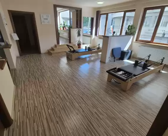 Studio de pilates si masaj activ, complet echipat