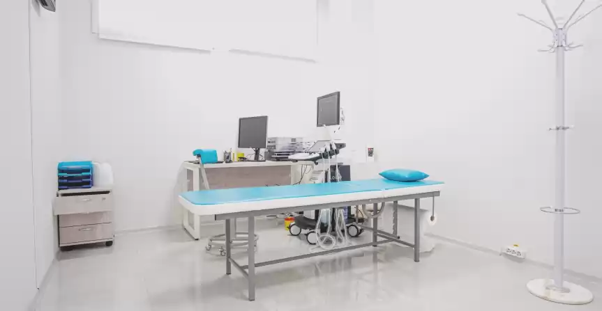 Centru Medical complet echipat –de vânzare