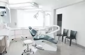 Clinică stomatologică modernă în București