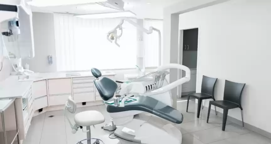 Clinică stomatologică modernă în București
