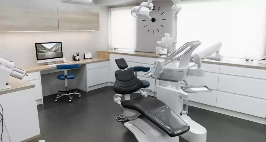 Rețea de clinici specializate în chirurgie dentar