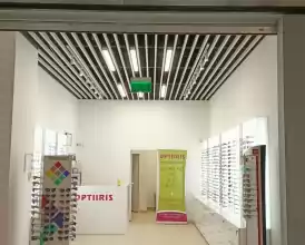 VAND OPTICA MEDICALA IN CENTRU COMERCIAL 