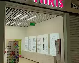 VAND OPTICA MEDICALA IN CENTRU COMERCIAL 