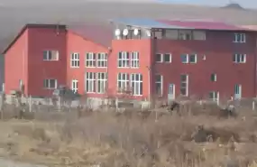 Vand ONG cu cladire de 1200 mp