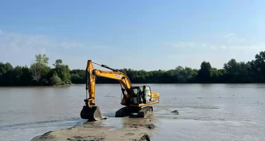 Vand balastiera cu toate autorizatiile obtinute - 150.000 EUR Vand balastiera cu toate autorizatiile obtinute