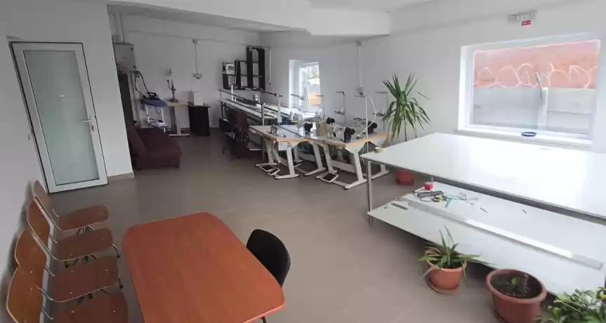 Vand spatiu Croitorie cu utilaje - 485.000 EUR Vand spatiu Croitorie cu utilaje