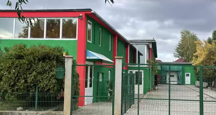 INCHIRIEZ SPATIU PRELUCRARE CARNE SI  MEZELURI