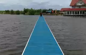 Flotoare pentru parcare și creștere peste