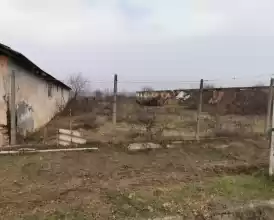 Conac, ferma si teren aferent 128.360 mp - Olt