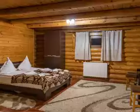 AFACERE LA CHEIE: PENSIUNE CU RESTAURANT