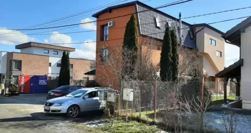 De vanzare Pensiune/Imobil cu 14 camere, 14 bai