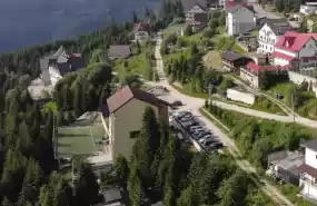 Pensiune 4 stele+restaurant statiunea schi Ranca