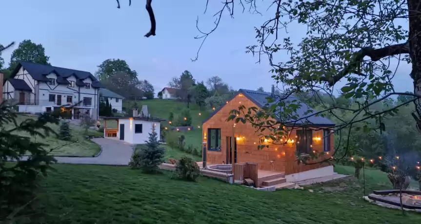 Pensiune turistica complet functionala, cu sauna - 485.000 EUR Pensiune turistica complet functionala, cu sauna