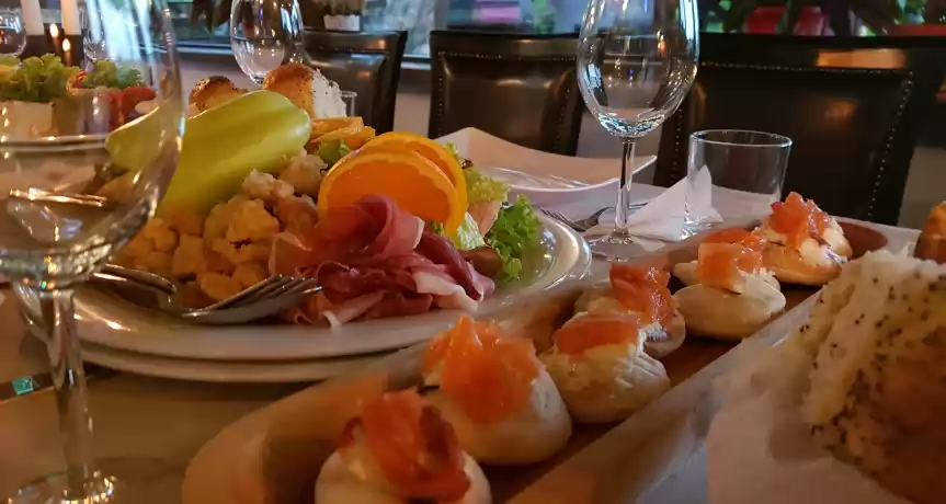 Vand Pensiune si Centru SPA