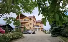 Vand Pensiunea Codrii de Arama 