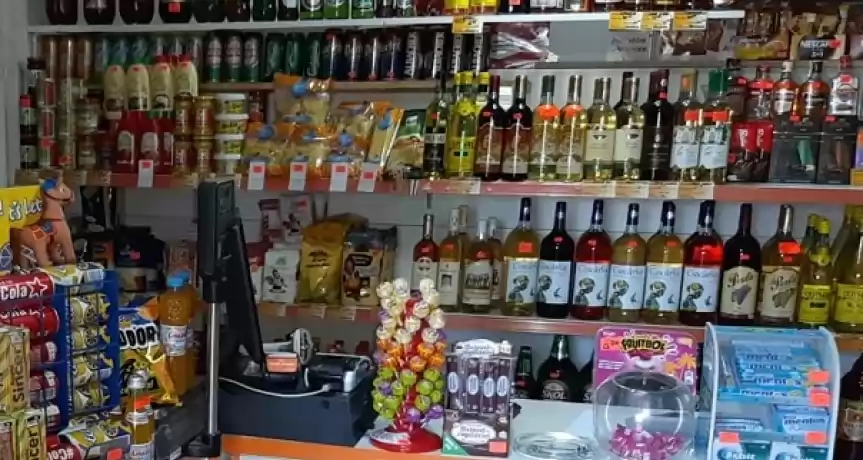 Vand magazin alimentar mixt in Iasi - 8.000 EUR Vand magazin alimentar mixt in Iasi