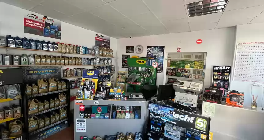 Magazin piese auto si site profesional cu licenta