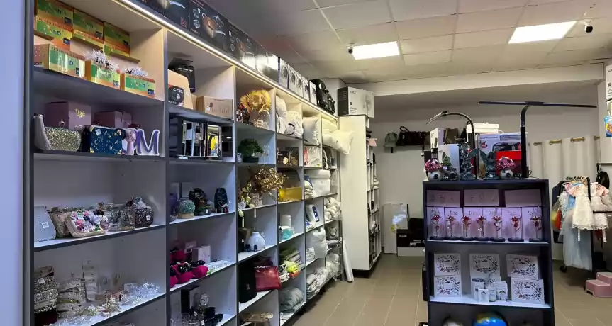 Vând afacere magazin +site online - 70.000 EUR Vând afacere magazin +site online