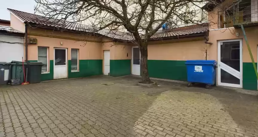 Imobil casa cu mansarda pentru locuinta sau pentru afacere