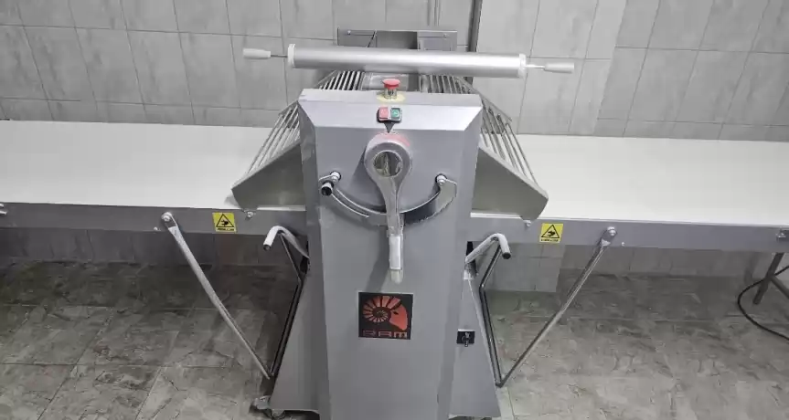 La cheie Laborator urgent - 14.900 EUR La cheie Laborator urgent