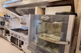 Vand restaurant la cheie, cu terasa si gradina