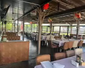 Restaurant functional si spatiu comercial - 1.200.000 EUR Restaurant functional si spatiu comercial