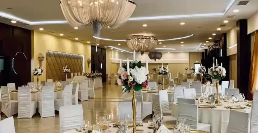 Restaurant si sala de evenimente - 1.500.000 EUR Restaurant si sala de evenimente