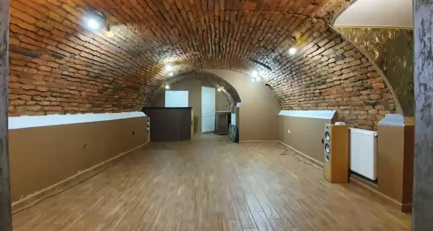 Vand afacere restaurant/pub centrul vechi ultracentral