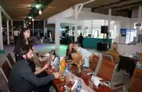 Vand afacere - terasa in Mamaia, langa plaja