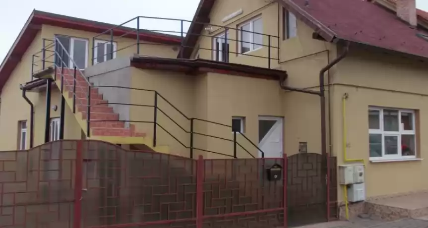 Vand casa mare cu spatiu comercial