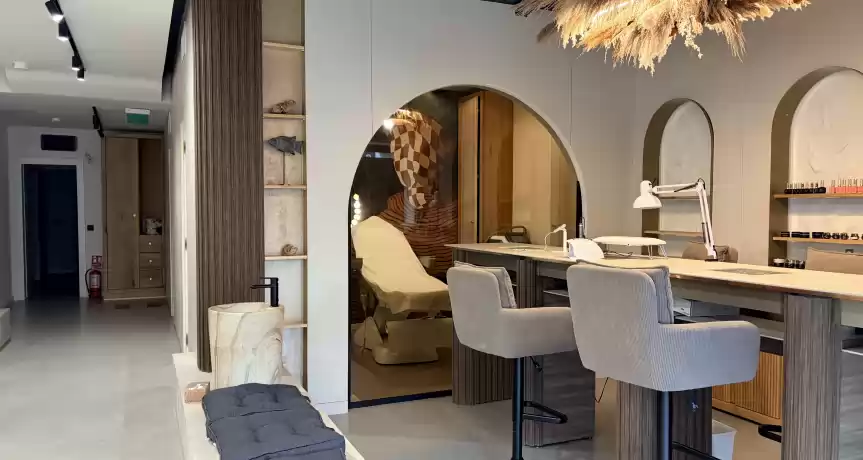 Salon premium de infrumusetare la cheie - 95.000 EUR Salon premium de infrumusetare la cheie